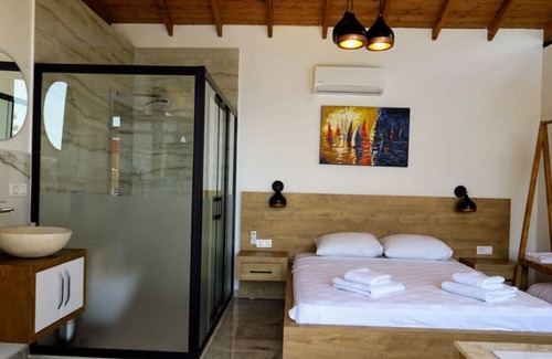 Antalya City Centre Villa | Marvelous Villa with Jacuzzi in Kalkan