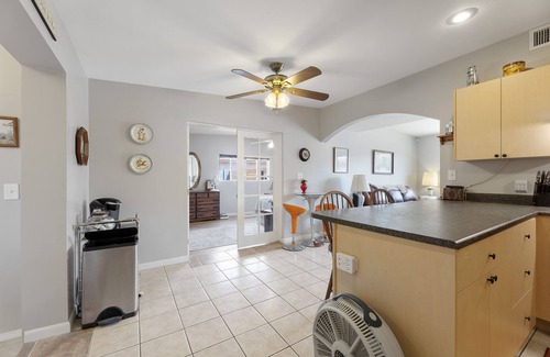 Black Canyon City House | Mary's Black Canyon City Place