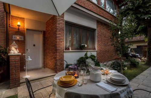 Forte dei Marmi Villa | MaryGrace Forte Dei Marmi House 150 metres from the Beach
