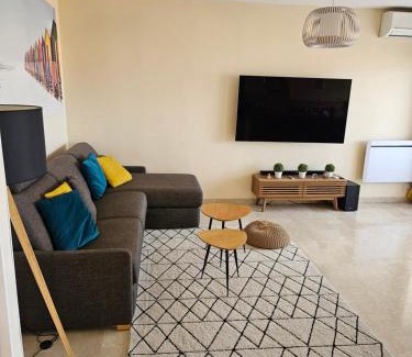 Antibes Apartment | Maryland Antibes standing 45m2 au calme proche plage et centre-ville - Garage privé - Wifi