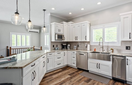 Stanwood House | Marywood Cottage: Luxury Lake House Living, Kayaks and Pedal Boat Included