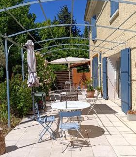 Althen-des-Paluds Bed & Breakfast | Mas de la Grave
