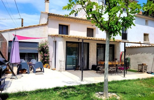 Courthezon House | Mas Familial à proximité d'Avignon