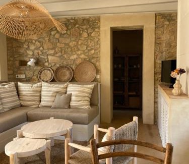 Pals Bed & Breakfast | Mas Ferran Adults Only