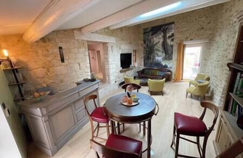 Saint-Paul-Trois-Chateaux Villa | Mas Les Mille Pas Classified 4 Stars - 8 people