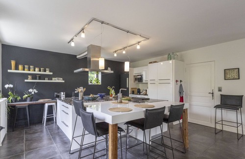 Eyragues Villa | Mas Le Cerf - Large villa with private pool