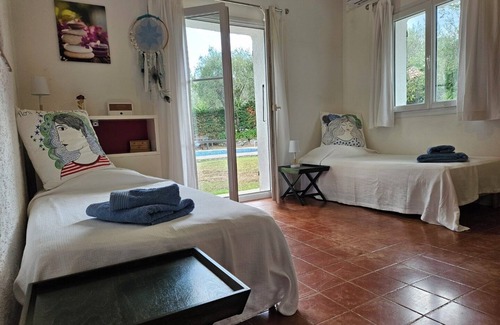 Le Rouret Other | Mas Provençal Plein Pied 150m2 Clim Piscine au Calme