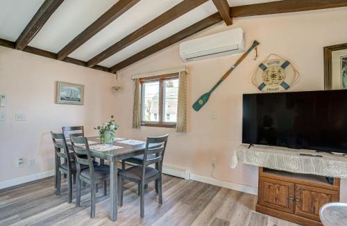 Gloucester House | Massachusetts Abode with Deck and Grill Near Beaches!