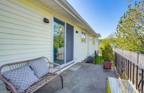 Gloucester House | Massachusetts Abode with Deck and Grill Near Beaches!
