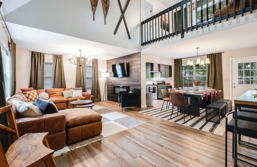 McGaheysville House | Massanutten Mountaintop, Family Fun Awaits! Hot Tub, Arcade Games, Near Slopes