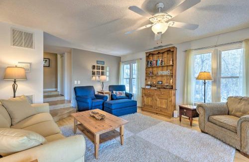 McGaheysville House | Massanutten Retreat with Double Deck and Mtn View!