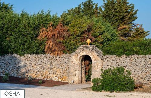 Crispiano Hotel | MASSERIA OSHA ex QUIS UT DEUS