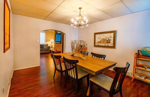 Mount Washington Apartment | Massive 4 Bed House-Short Walk to Amazing View