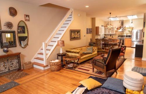 Northern Liberties House | MASSiVE Bohemian Oasis in Philly 5 Bdrm Sleeps 12