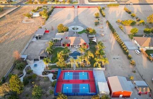 Rosedale Villa | Massive estate with tons of amenities!