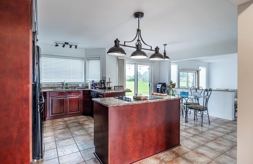 West Lincoln Other | Massive Farm house near Niagara Falls