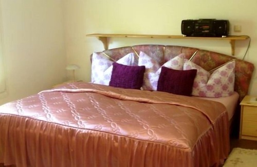 Caputh Apartment | Massives Sommerhaus 60 qm mit Terrasse, 1 Schlafzimmer für Max. 3 Personen