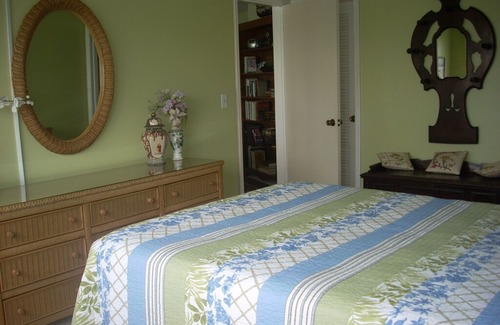 North Palm Beach Condo | Master bedroom