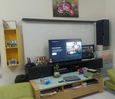 Petaling Jaya House | Master Bedroom Villa Damansara near IOI Damansara Mall