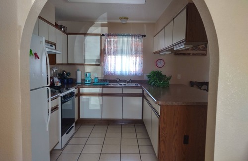 Las Cruces House | Master Room Near Downtown (For Ladies Only)