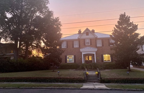 Summerville House | Master's Tournament Rental -Magnolia House - A Southern Oasis
