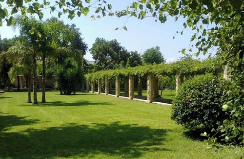 Casamassella Apartment | Master Suite with access to the park and swimming pool