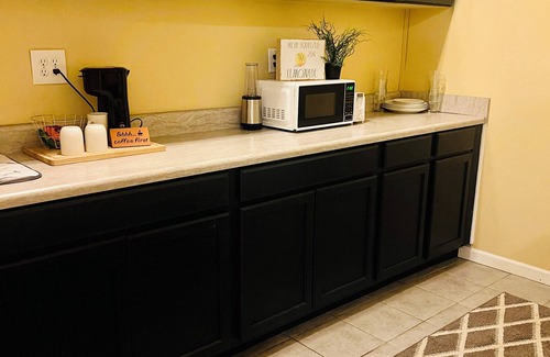 Gracewood House | Masters Magic - Charming 2-bedroom Guest House, Augusta Regional Airport