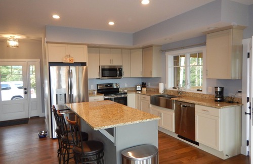 Mill Spring House | MASTERS MTN Retreat | Breathtaking views | Large deck areas ~ 25 min to TIEC