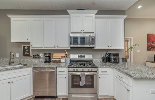 Burnettown House | Masters Rental-14 minute drive, 4-bedroom house, with privacy, screened porch