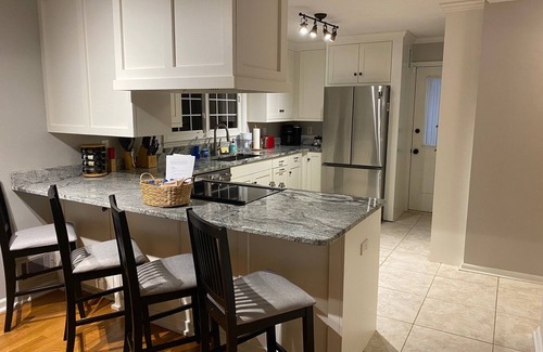 Montclair House | Masters Rental 4br 2.5ba; Less than 4mi from Augusta National with putting green