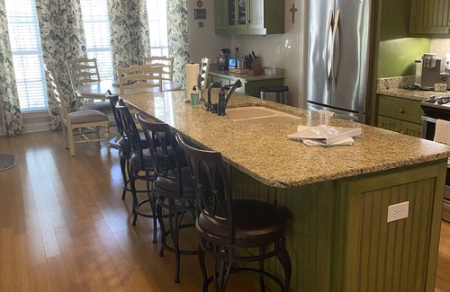 Evans House | Masters Rental, 7 miles from course, 6 bedrooms, southern charm