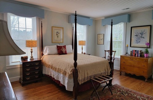 Trenton Bed & Breakfast | Masters rental - Historic federal in the heart of Edgefield county