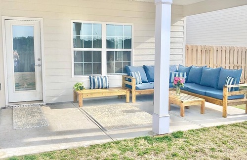 North Augusta House | Masters Rental, Spacious 4-bedroom house in welcoming North Augusta with WiFi