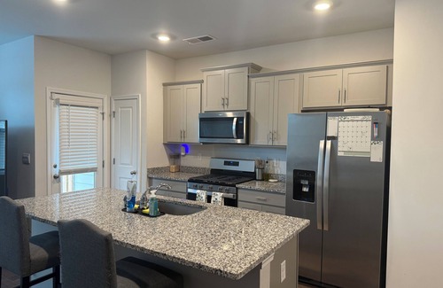 Graniteville House | Masters Retreat: Charming 2 bedroom 2.5 bath Townhome Near Augusta National!