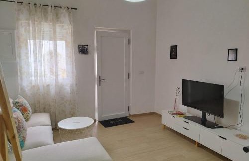 Latiano House | Matī Guest House