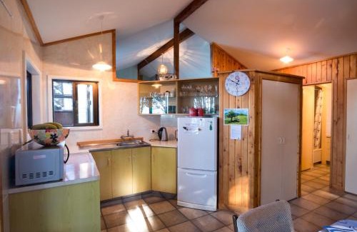Collingwood House | Matai Cottage - Pakawau Bach