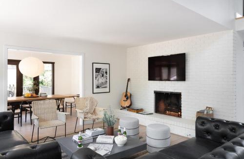 Santa Rosa House | Mataro by AvantStay Large Elegant Home in Santa Rosa w Hot Tub Games
