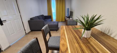 Leon House | Mateo's House