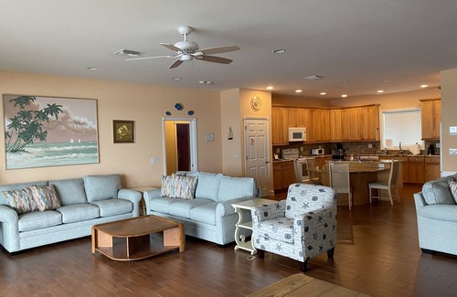 Matlacha House | Matlacha/Cape Coral - Kokopelli House - a three-story Key West style residence