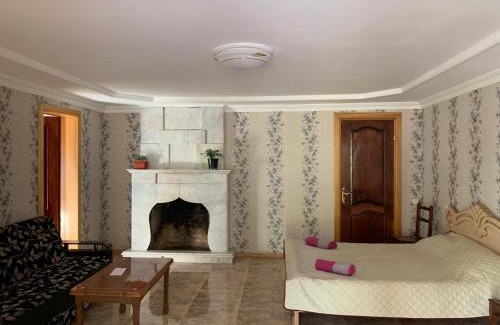 Jvari House | Matua guest house
