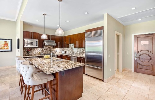 Honokowai Condo | Maui Resort Rentals: Honua Kai – 7 Bedroom Groundfloor Resort Residence, Over 4500 Combined Sq. Ft., Massive Lawn Area, Steps to Pools/Beach/B.B.Q.s