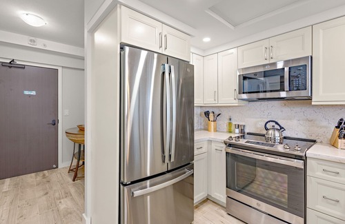 Kaanapali Condo | Maui Resort Rentals: The Whaler 562 - Fully Renovated 5th Floor Studio, Fantastic Pacific Ocean and Black Rock Views!