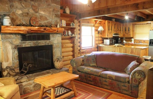 Sautee Nacoochee Cabin | Mauldin Creek Cabin - 20% Oompah Midweek Special!