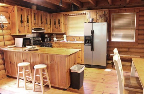 Sautee Nacoochee Cabin | Mauldin Creek Cabin - 20% Oompah Midweek Special!