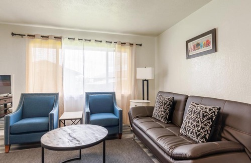 Hilo House | Mauna Place Getaway