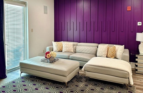 Baton Rouge Apartment | Mauve Opulence w/ King bed