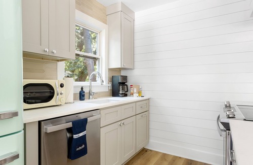 North Charleston Apartment | Mavis at the Quad | Steps From Park Circle