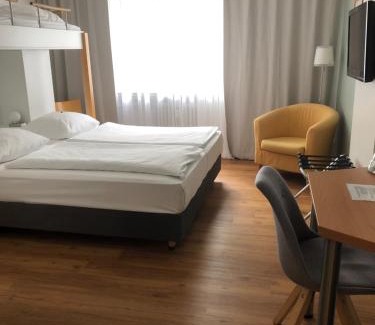 Friedrichstadt Hotel | MAX Hotel Düsseldorf Self-Check-in