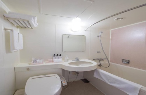 Shin-Osaka Hotel | Maximum 3 people Nonsmoking bunk bedroom Doubl/Osaka Ōsaka