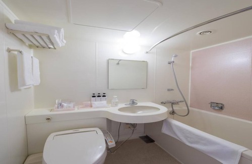 Shin-Osaka Hotel | Maximum 3 people Nonsmoking bunk bedroom Doubl/Osaka Ōsaka